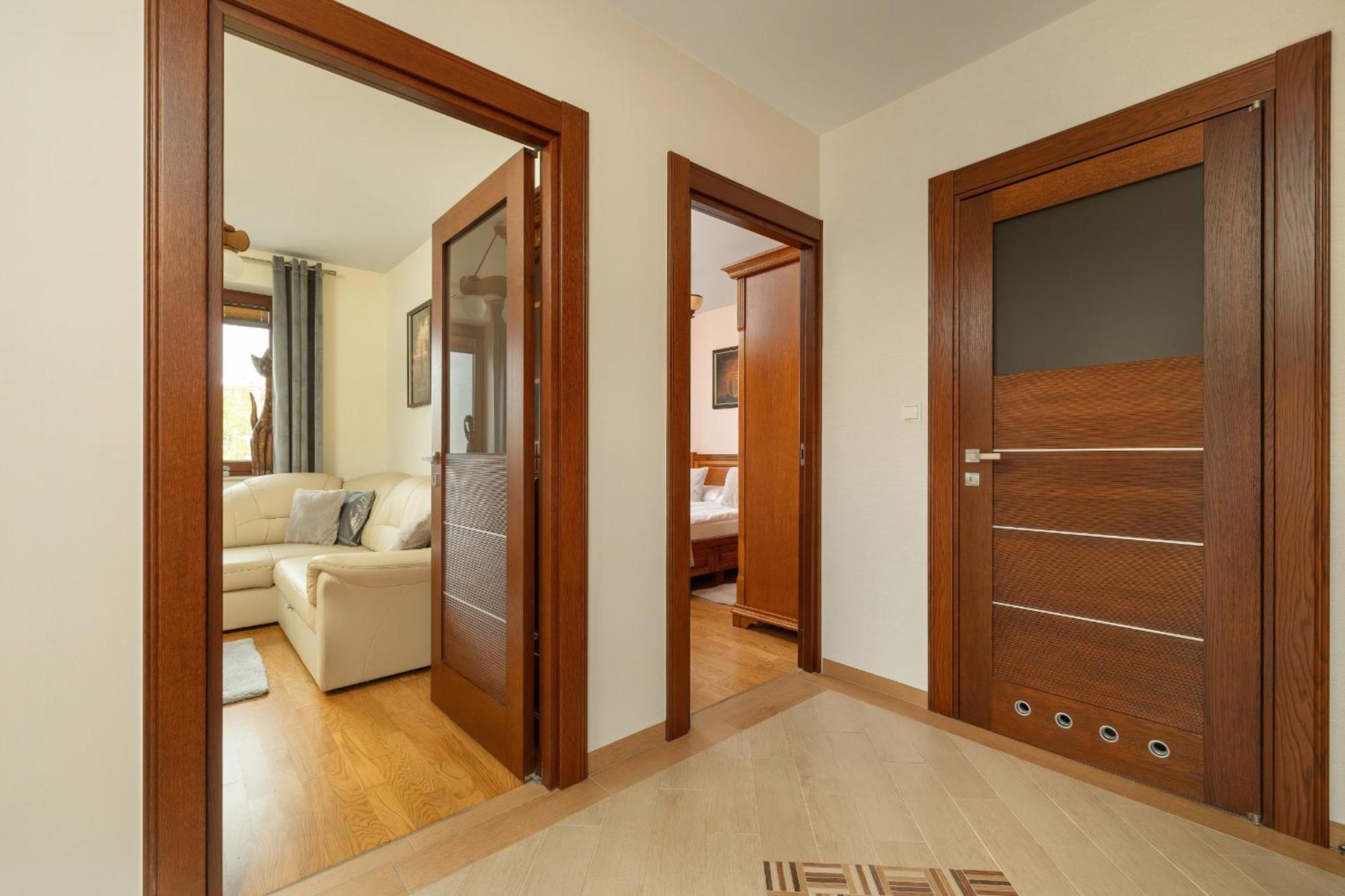 Przytulny Apartament Z Klimatyzacja I Parkingiem By Noclegi Renters Cracovia Esterno foto