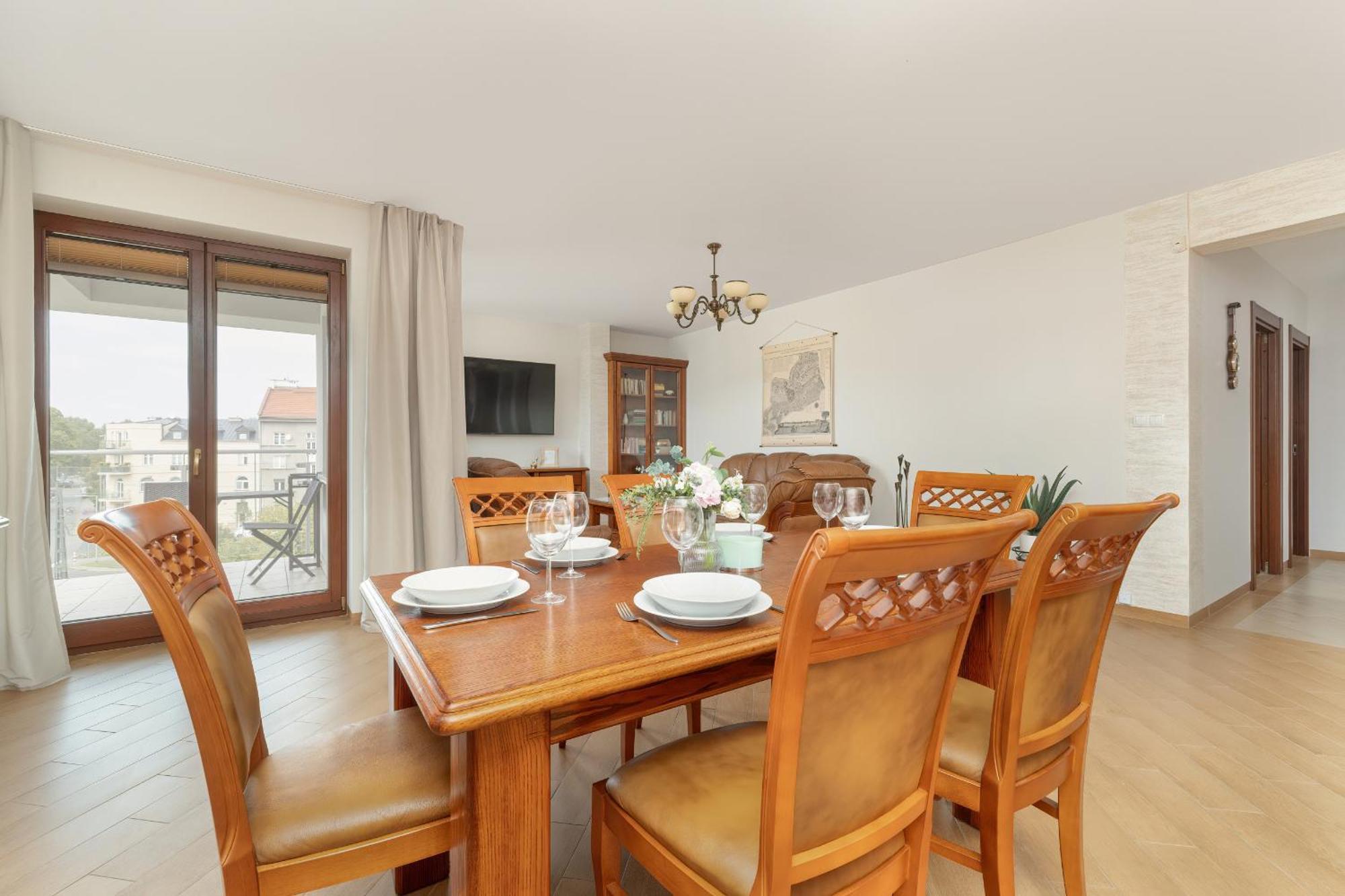 Przytulny Apartament Z Klimatyzacja I Parkingiem By Noclegi Renters Cracovia Esterno foto